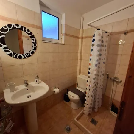 公寓 Anna's In Tsintzina Polídhroson