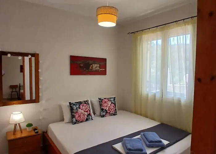 Anna's In Tsintzina Apartamento *